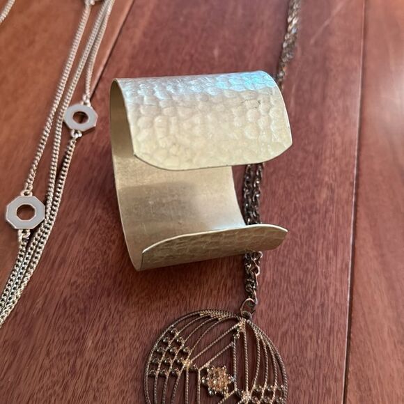 Bundle of 2 long necklaces and one bangel - Picture 6 of 7